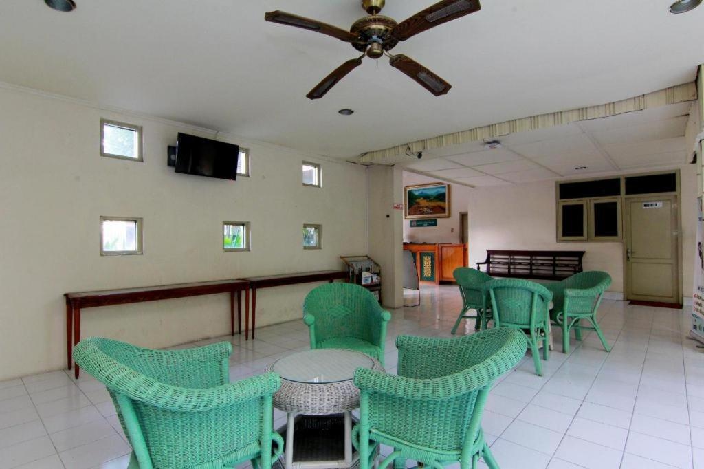 Hotel Grand Rosela Yogyakarta Exterior foto